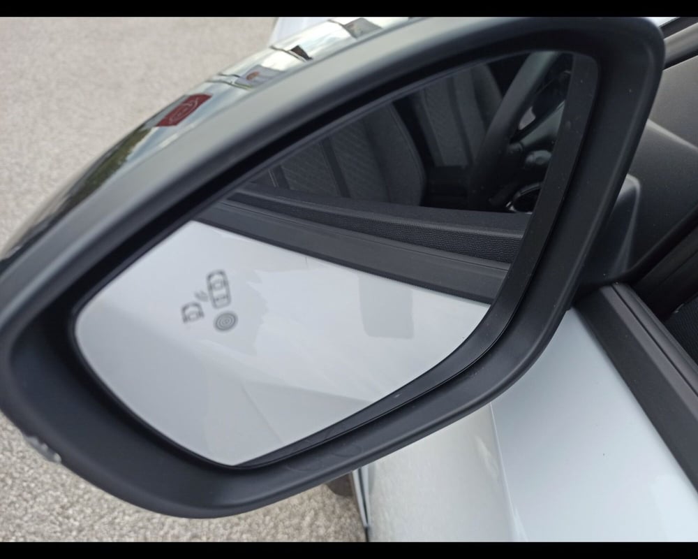 Peugeot 2008 nuova a Treviso (15)