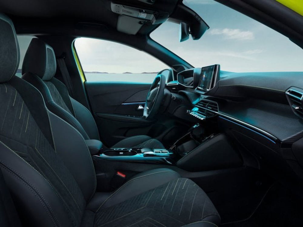 Peugeot 208 nuova a Treviso (4)