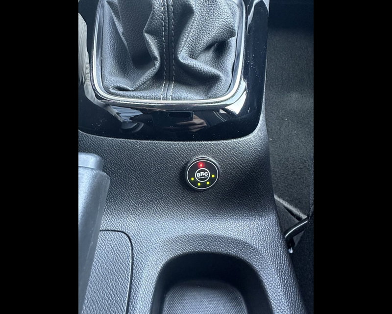 Opel Corsa usata a Treviso (4)