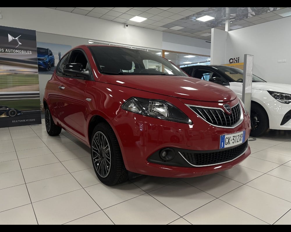 Lancia Ypsilon usata a Treviso (19)