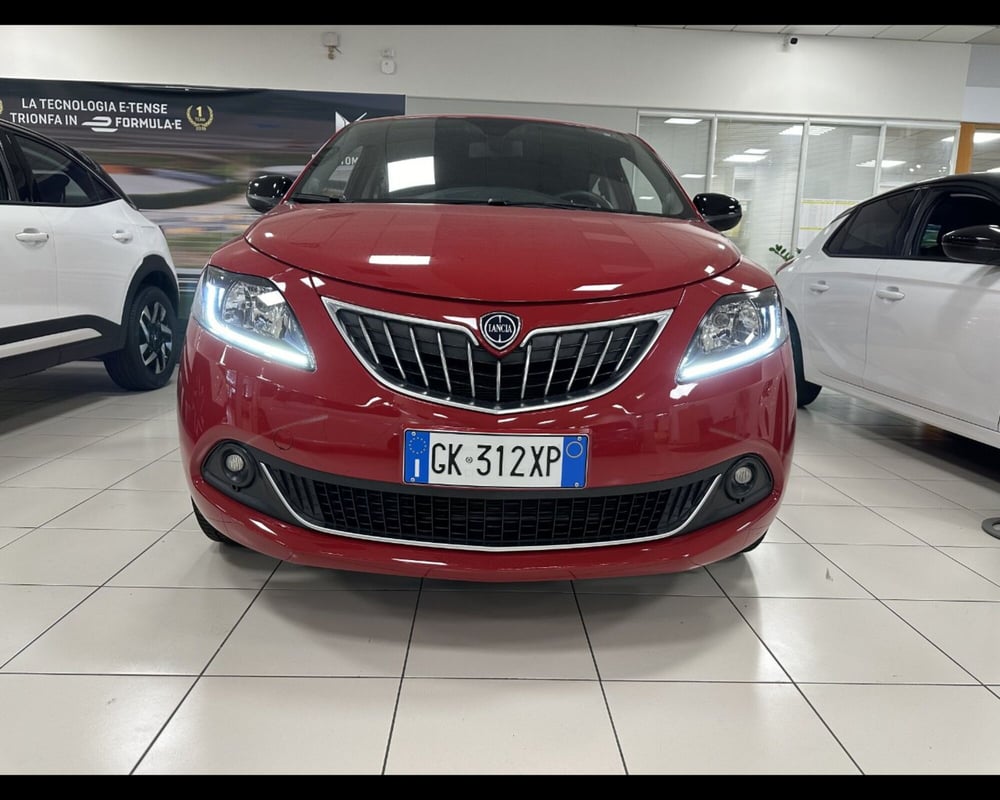 Lancia Ypsilon usata a Treviso (5)