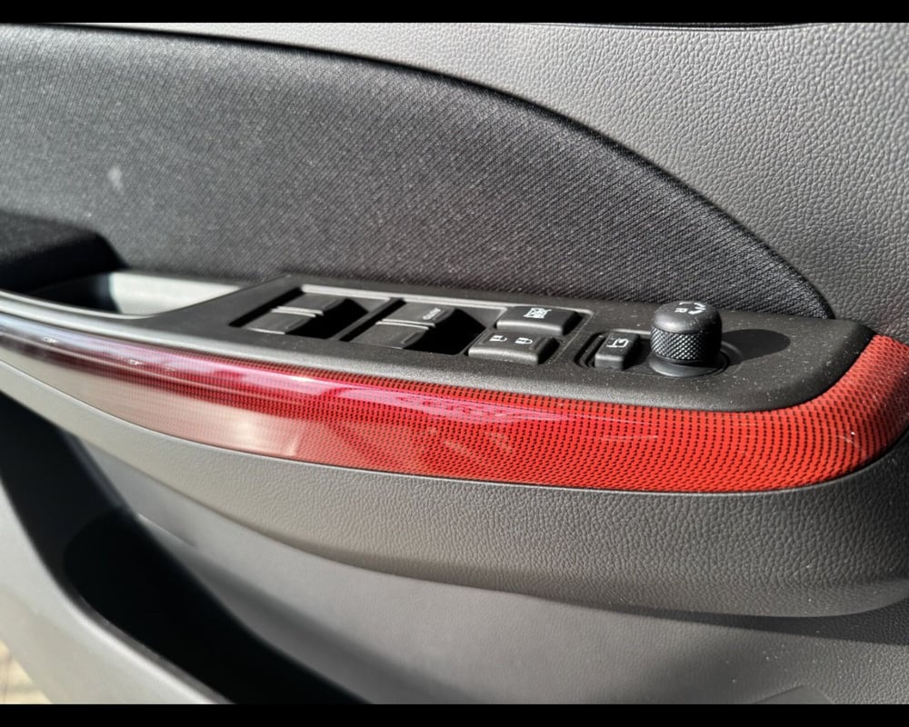 Suzuki Swift nuova a Treviso (17)