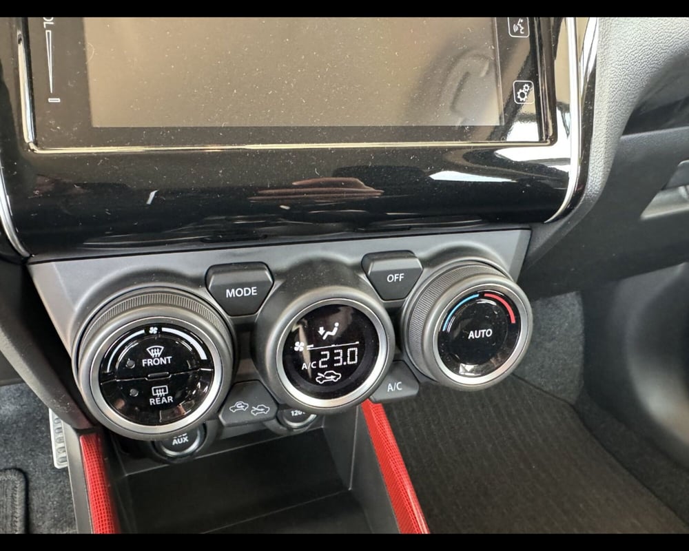 Suzuki Swift nuova a Treviso (4)
