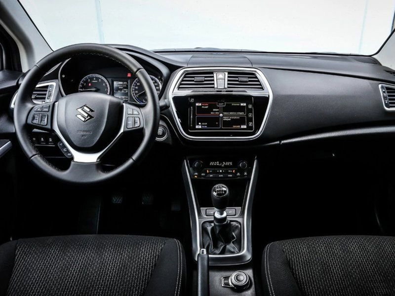 Suzuki S-Cross usata a Treviso (4)