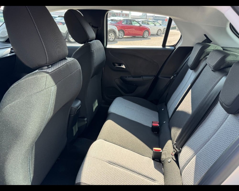 Opel Corsa nuova a Treviso (16)