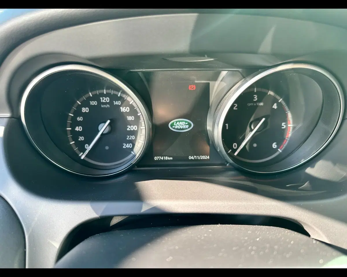Land Rover Discovery Sport usata a Treviso (17)