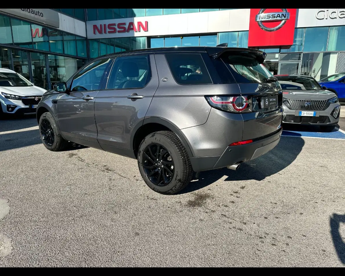 Land Rover Discovery Sport usata a Treviso (8)