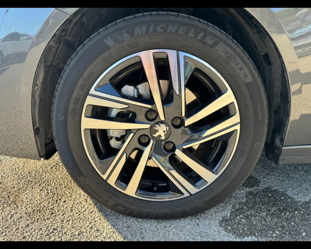 Peugeot 208 usata a Treviso (10)