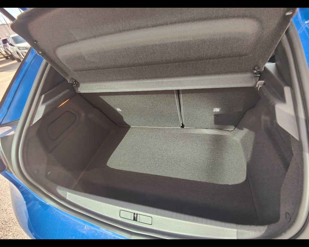 Opel Corsa nuova a Treviso (12)