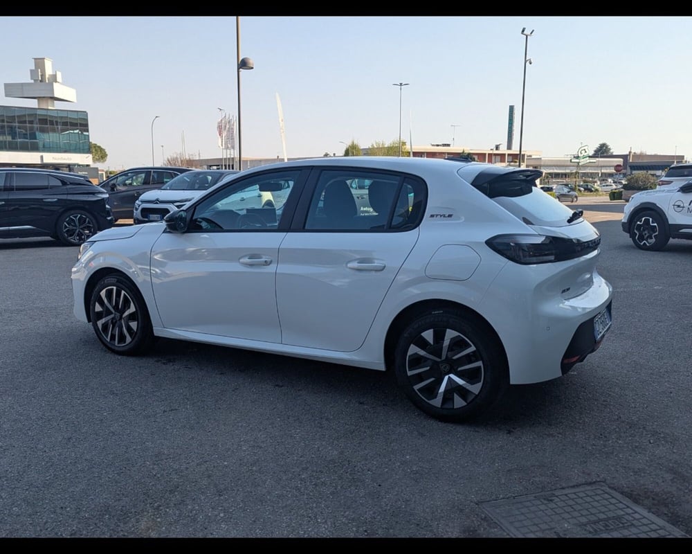 Peugeot 208 nuova a Treviso (9)