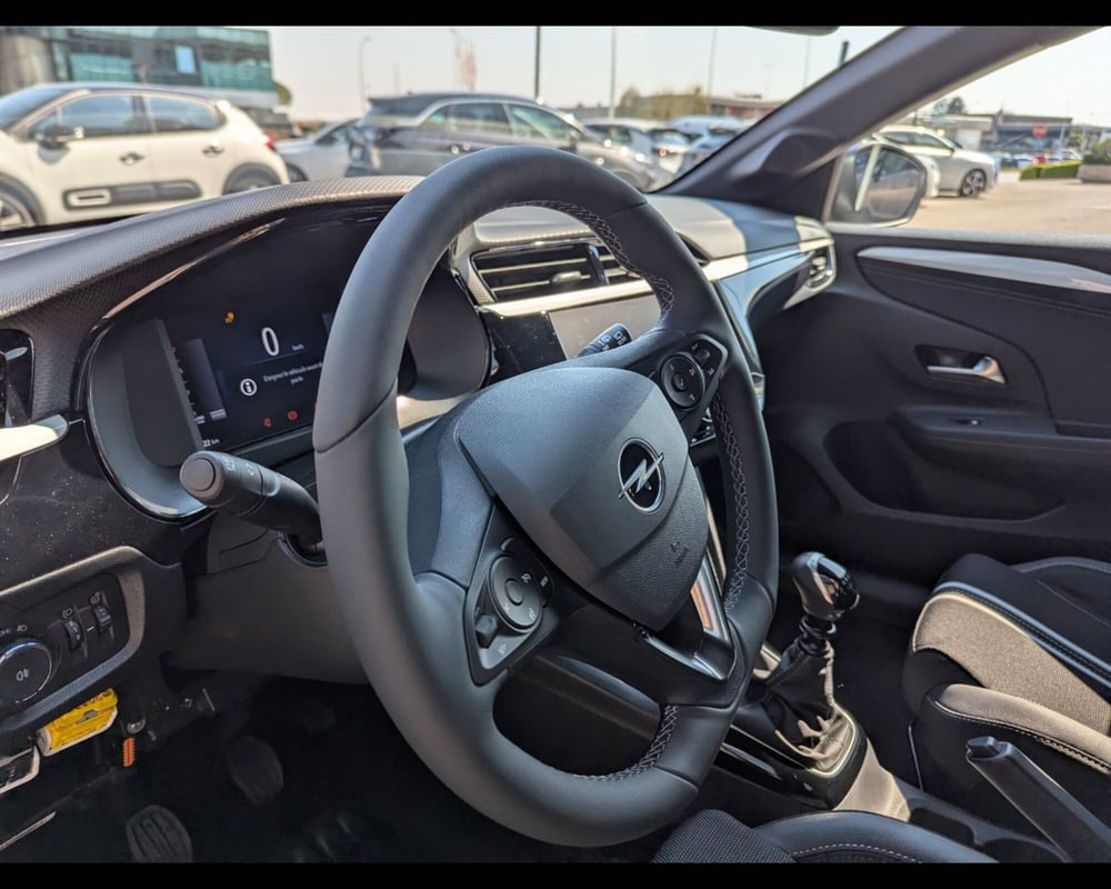 Opel Corsa nuova a Treviso (12)