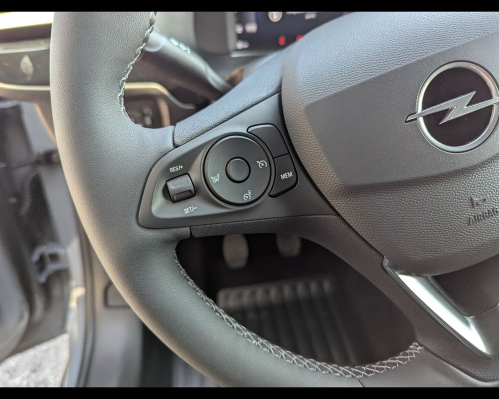 Opel Corsa nuova a Treviso (14)