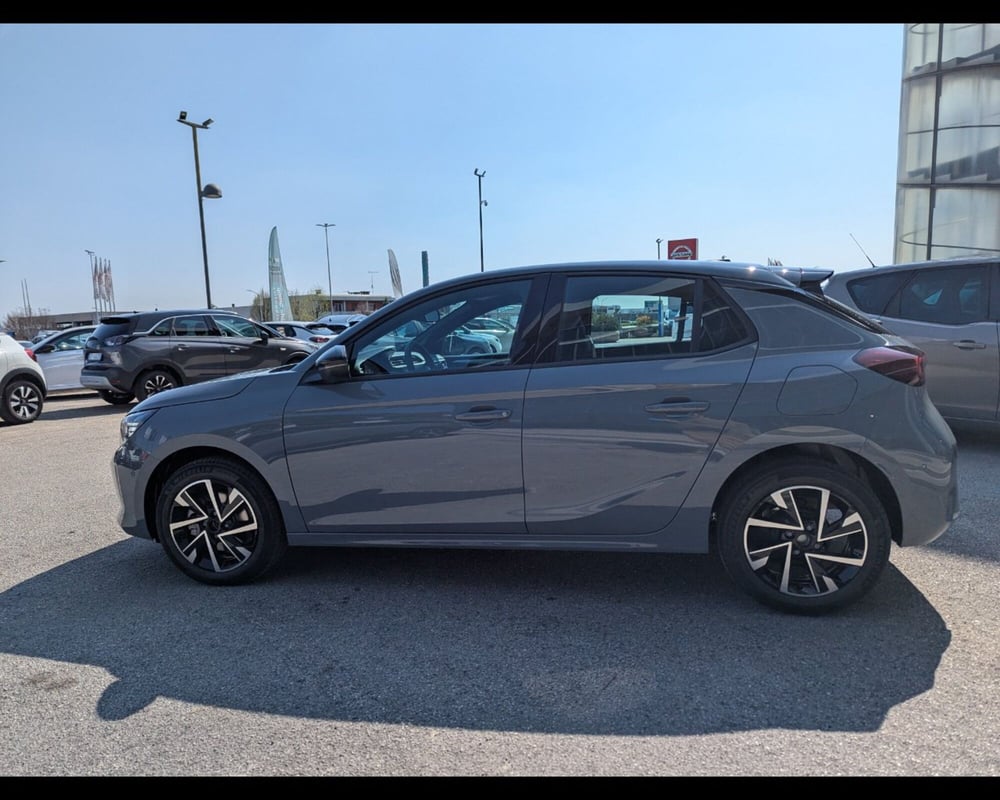 Opel Corsa nuova a Treviso (9)