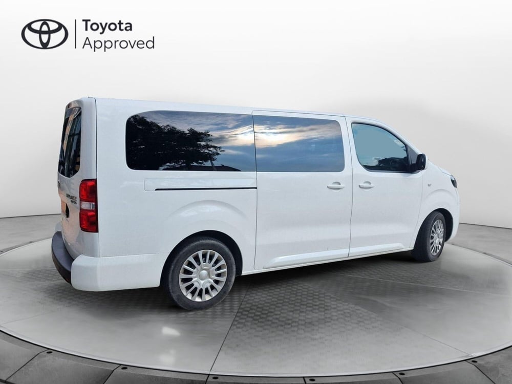 Toyota Proace Verso usata a Como (12)