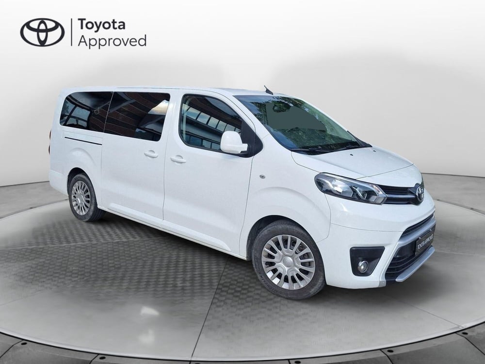 Toyota Proace Verso usata a Como (14)