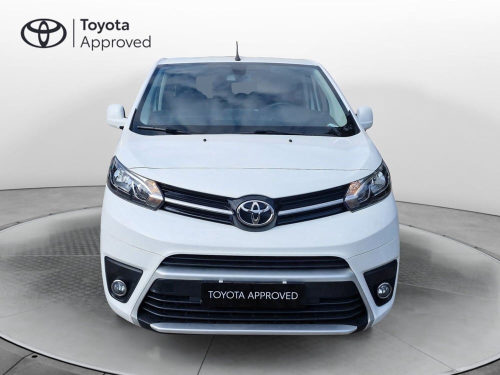 Toyota Proace Verso usata a Como (4)