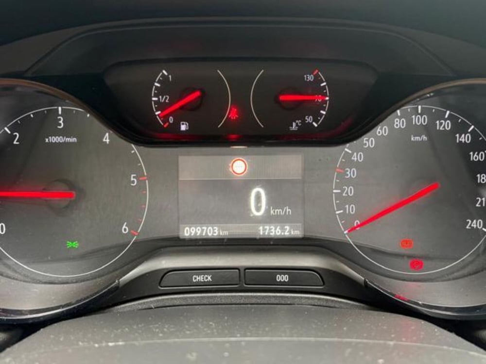 Opel Grandland X usata a Roma (11)