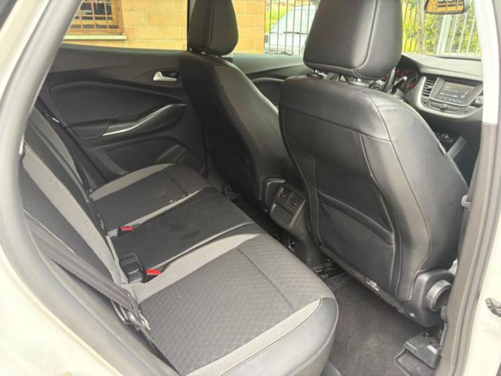 Opel Grandland X usata a Roma (15)