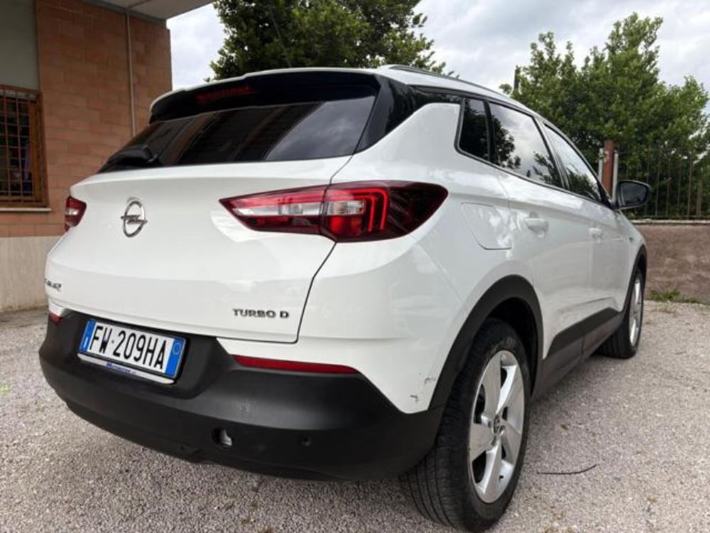 Opel Grandland X usata a Roma (6)