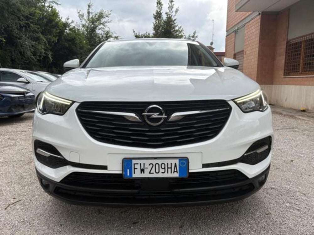 Opel Grandland X usata a Roma (9)
