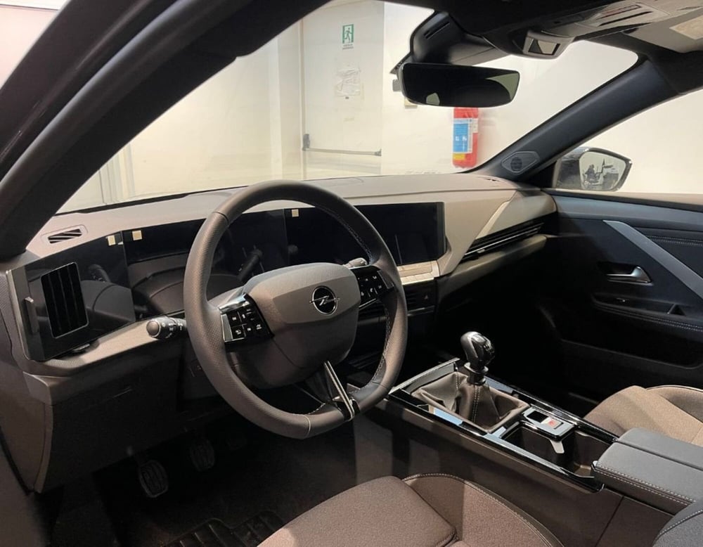 Opel Astra Station Wagon nuova a Ferrara (11)