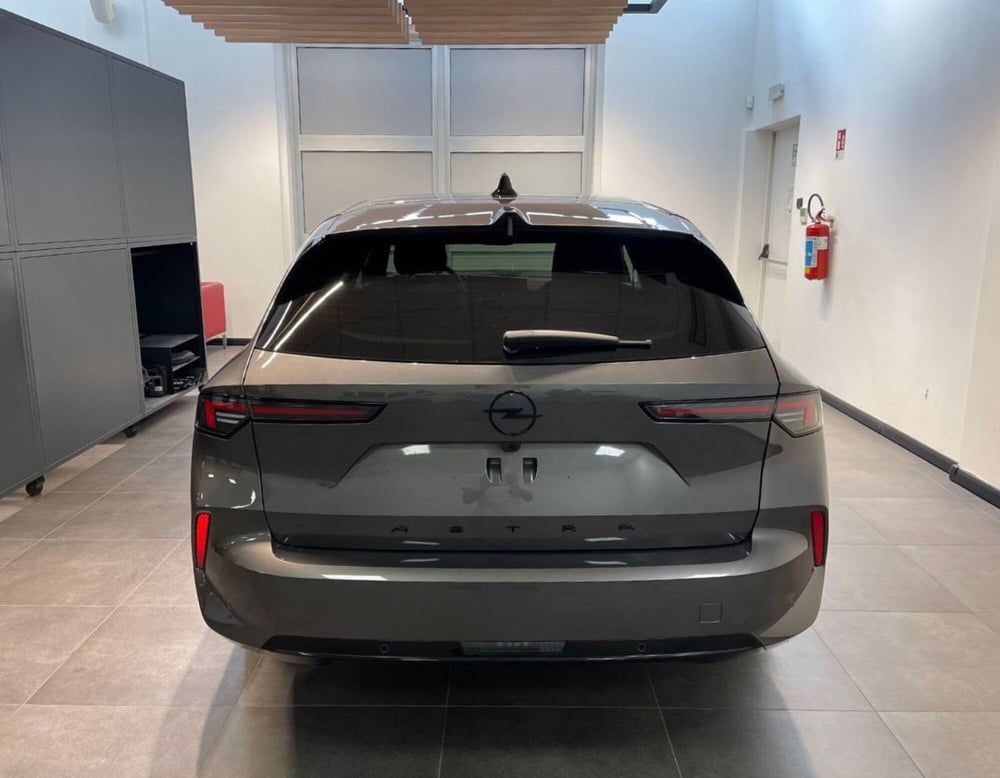 Opel Astra Station Wagon nuova a Ferrara (2)