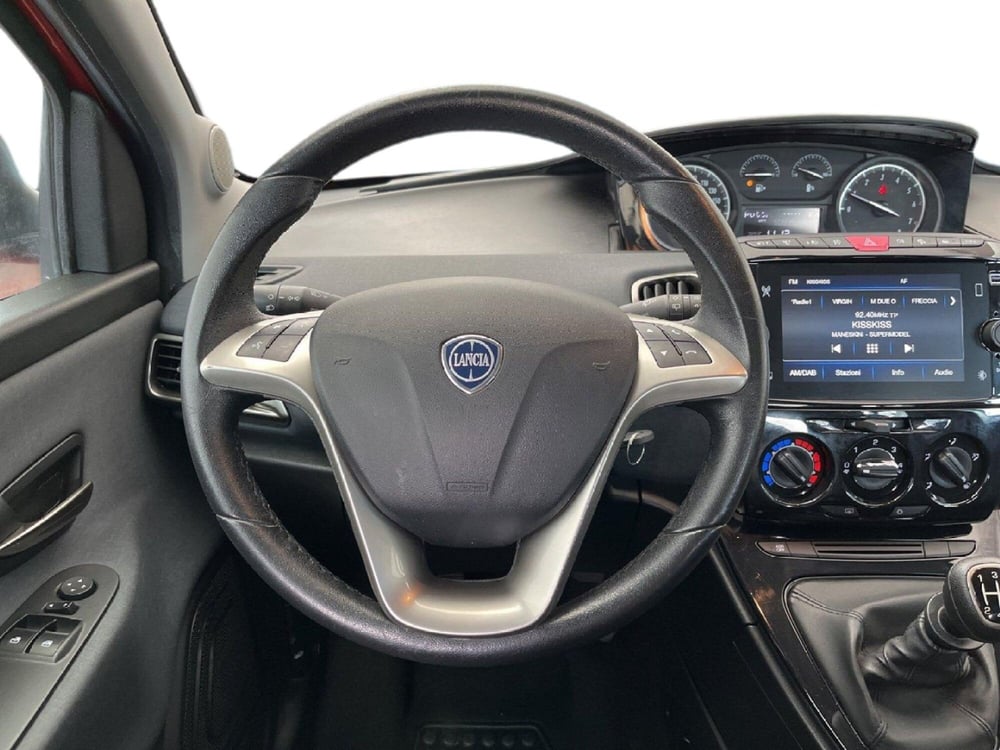 Lancia Ypsilon usata a Torino (12)
