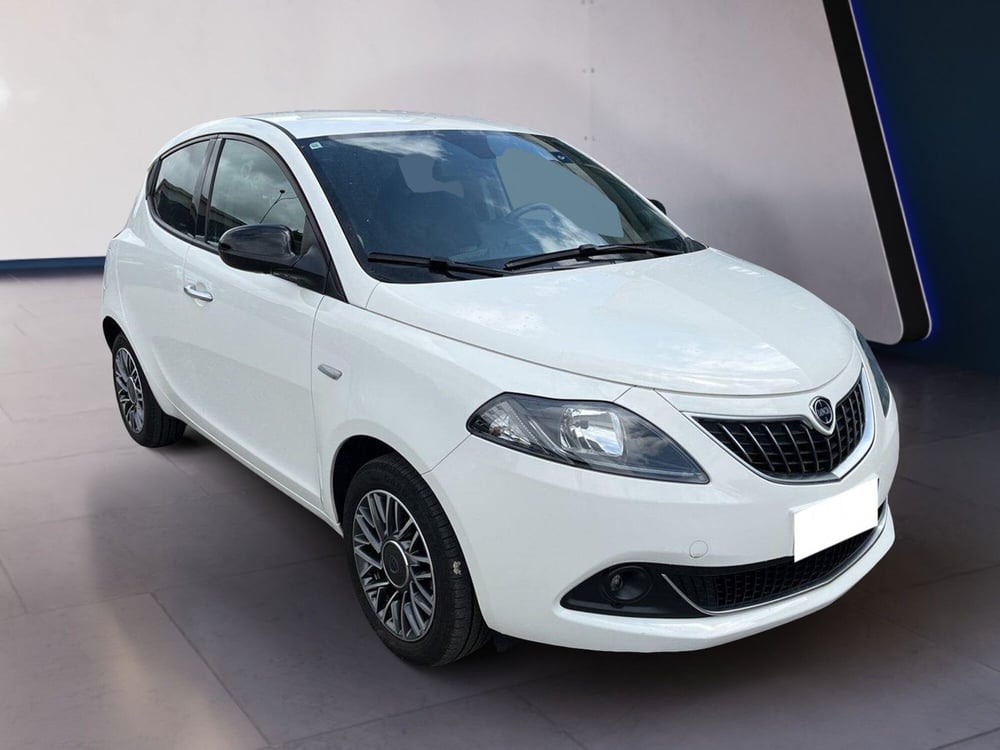 Lancia Ypsilon usata a Torino (3)