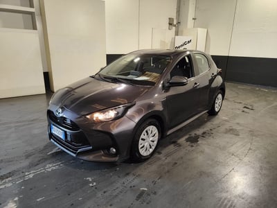 Toyota Yaris 1.5 Hybrid 5 porte Lounge del 2020 usata a Milano