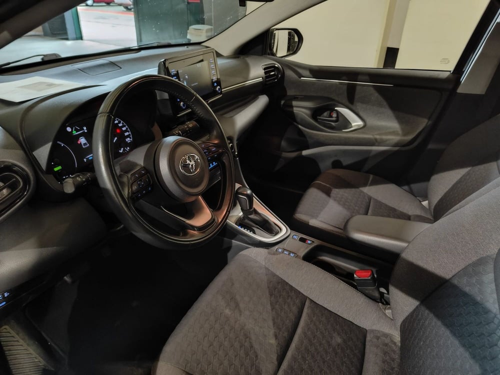 Toyota Yaris usata a Milano (14)