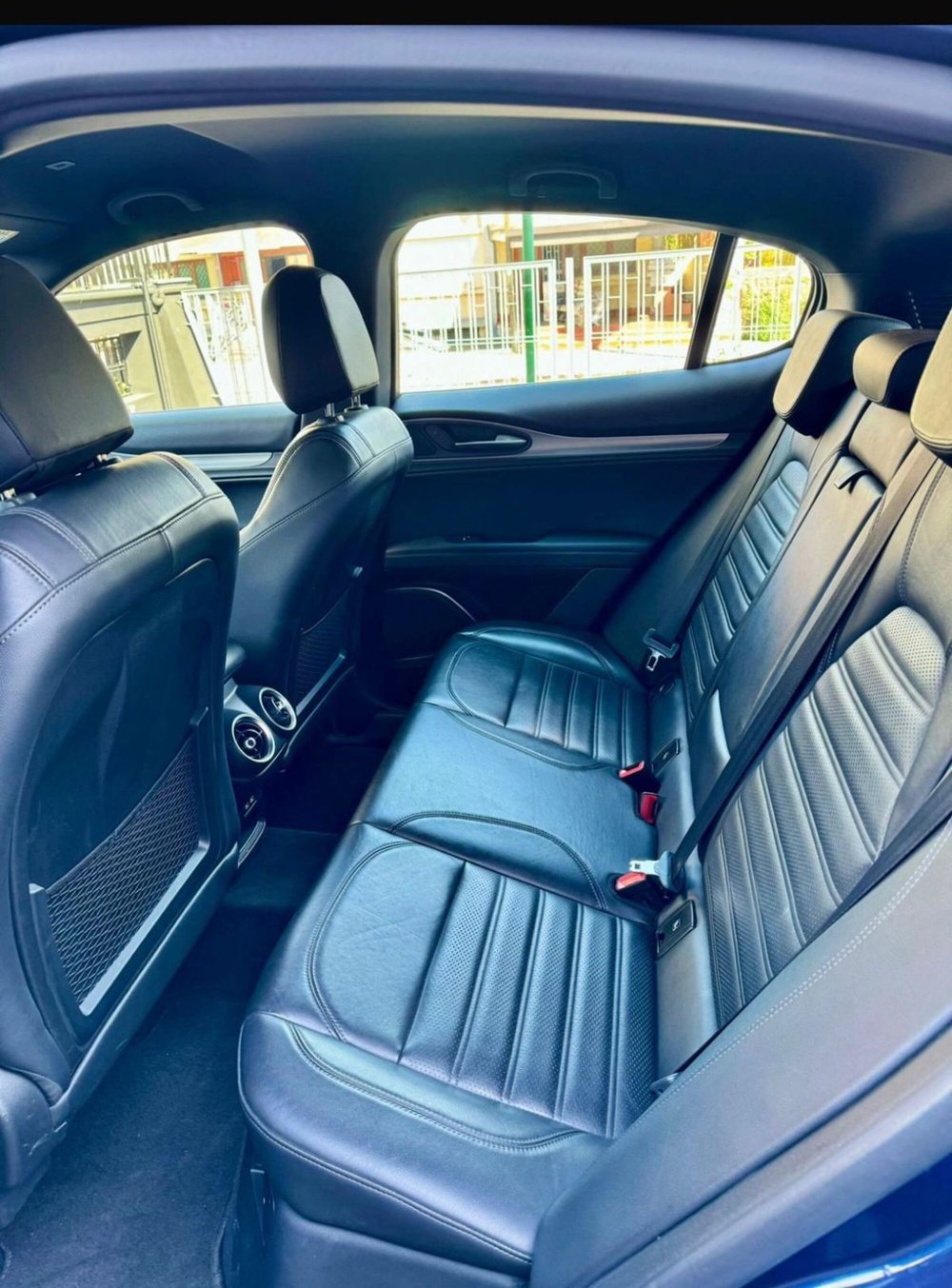 Alfa Romeo Stelvio usata a Caserta (6)