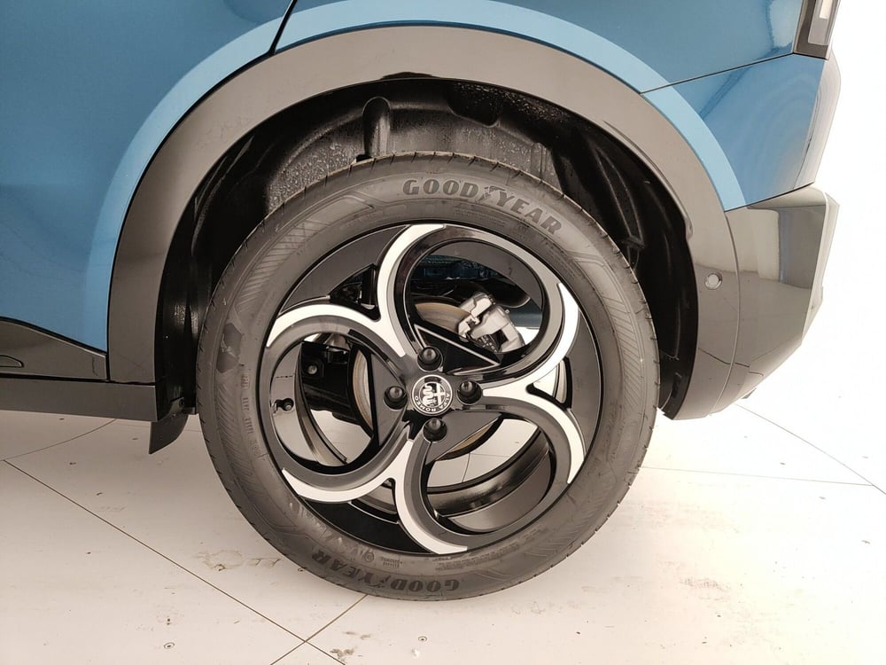 Alfa Romeo Junior nuova a Caserta (10)
