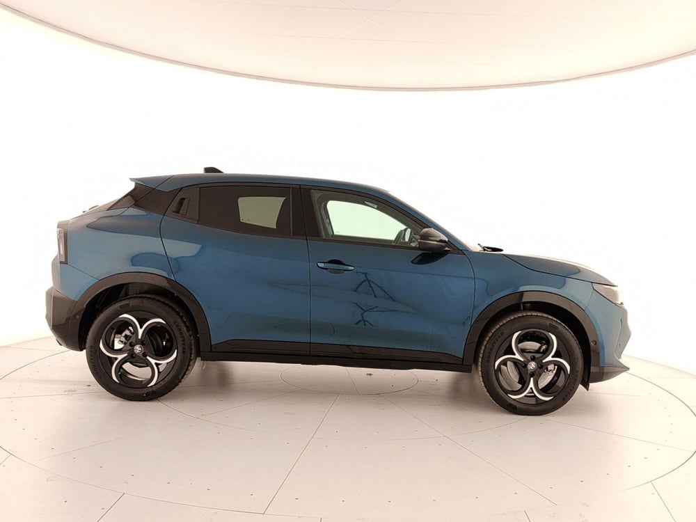 Alfa Romeo Junior nuova a Caserta (7)