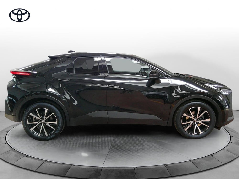 Toyota Toyota C-HR usata a Treviso (9)