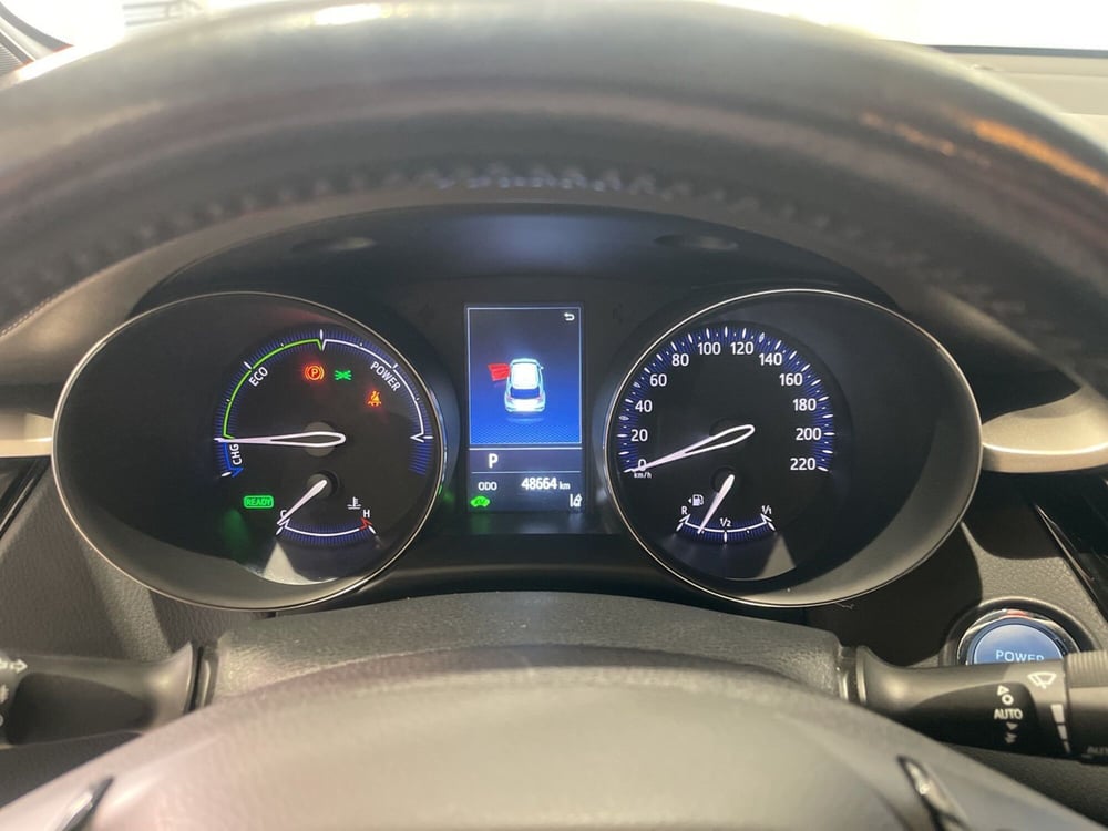 Toyota Toyota C-HR usata a Catania (12)