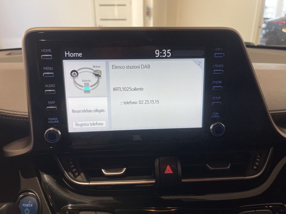 Toyota Toyota C-HR usata a Catania (13)