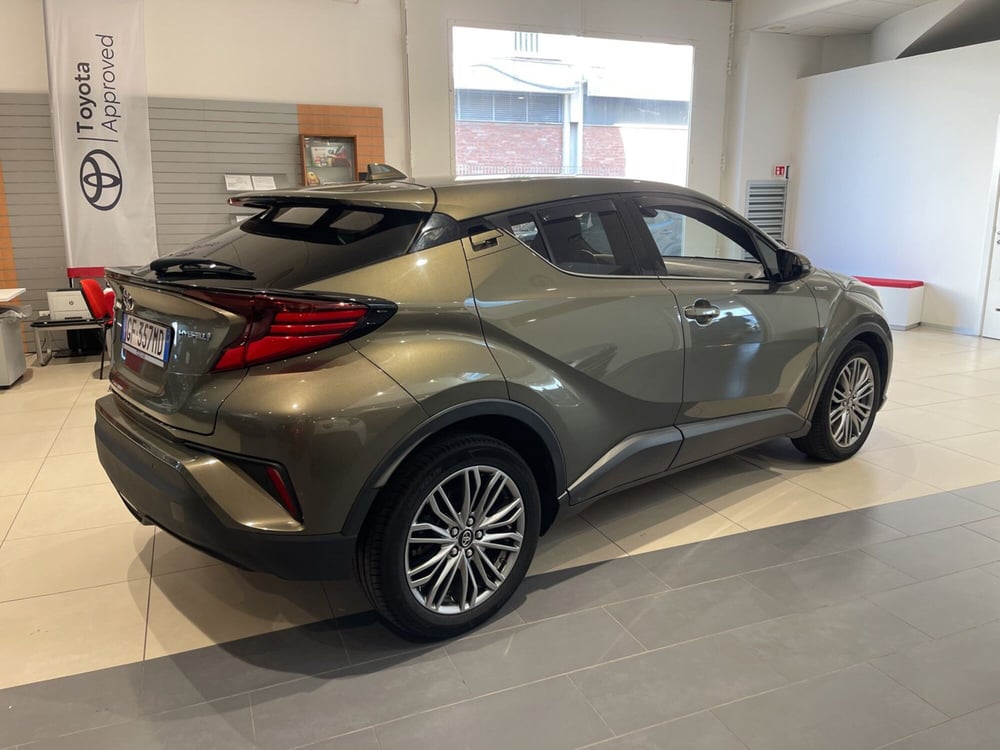 Toyota Toyota C-HR usata a Catania (4)