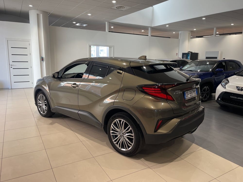 Toyota Toyota C-HR usata a Catania (5)