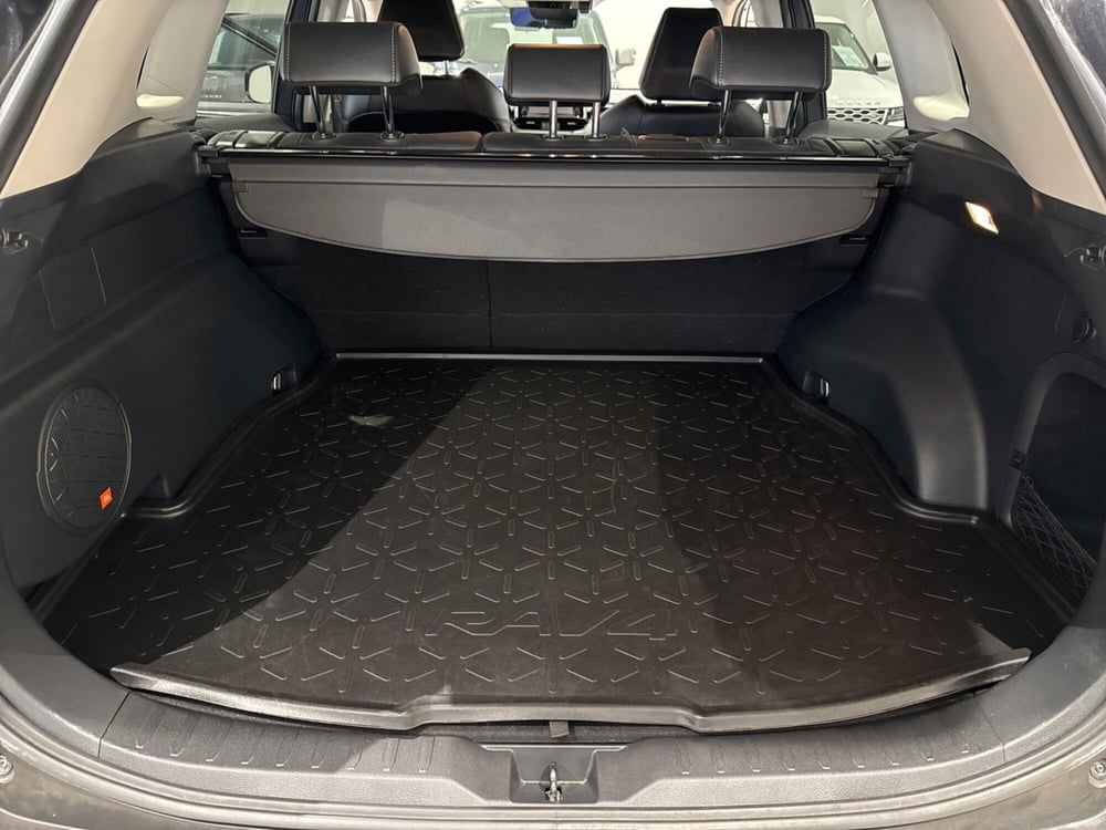 Toyota Rav4 usata a Catania (7)