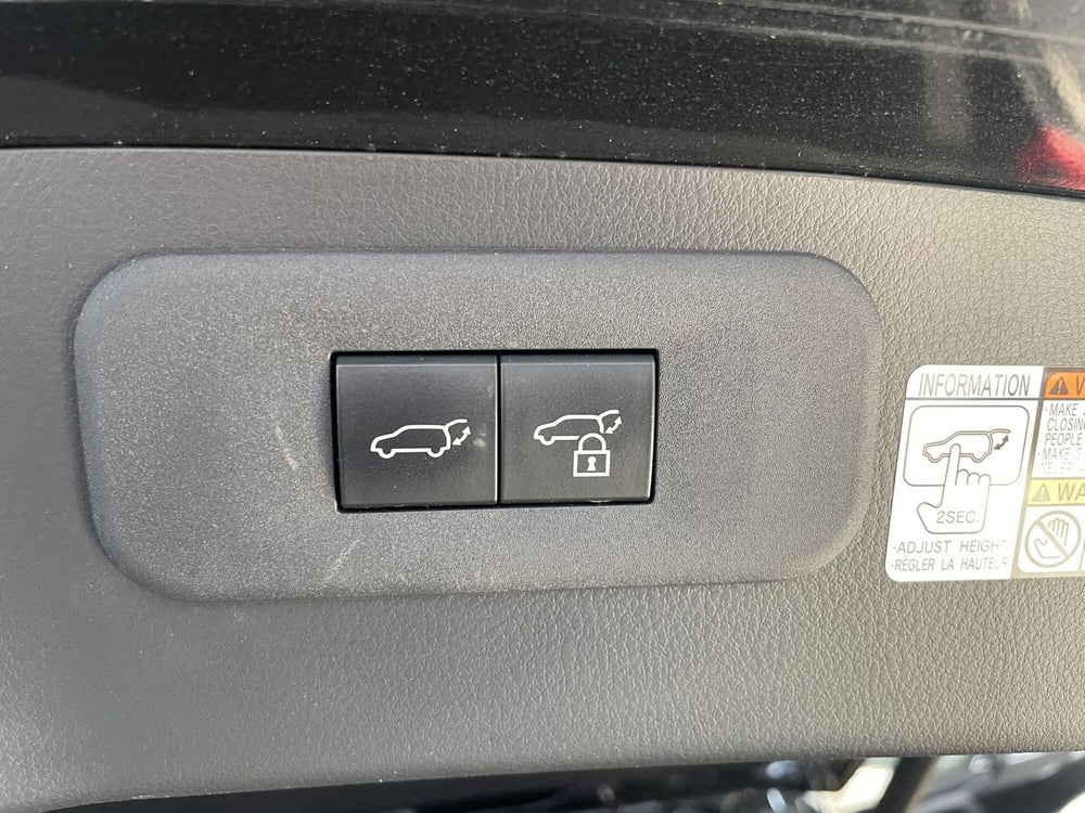 Lexus NX usata a Treviso (8)