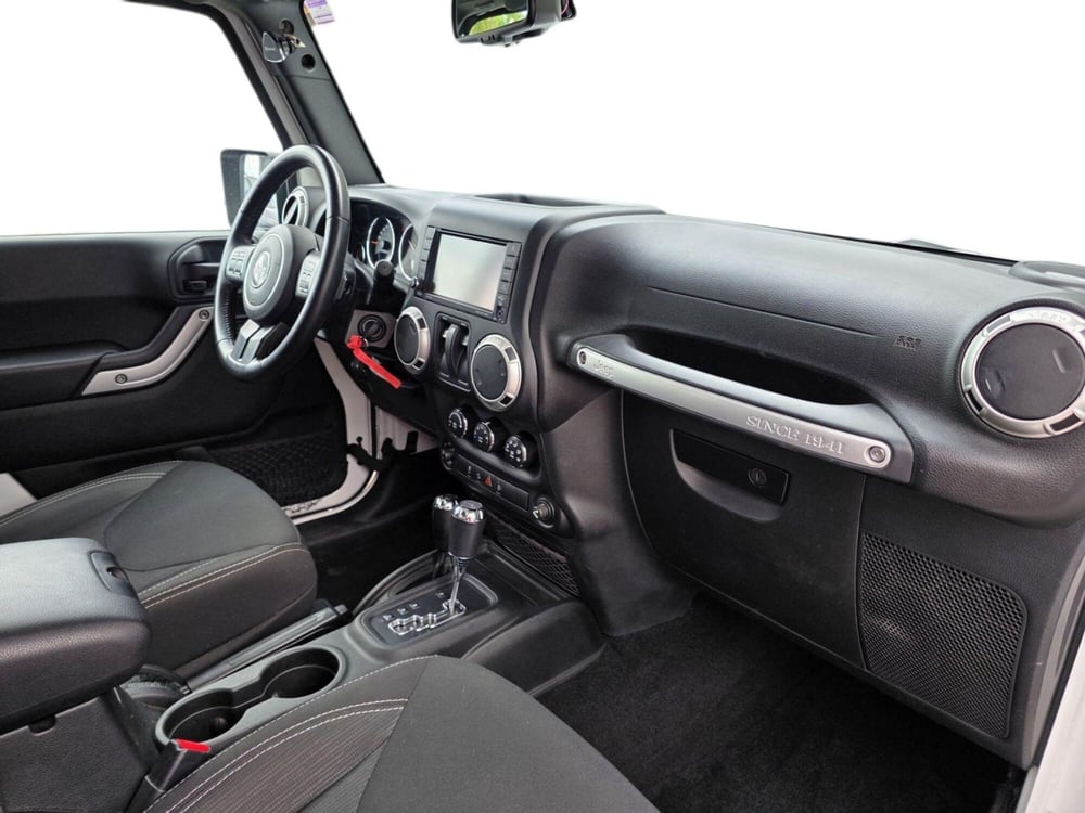 Jeep Wrangler usata a Pistoia (14)