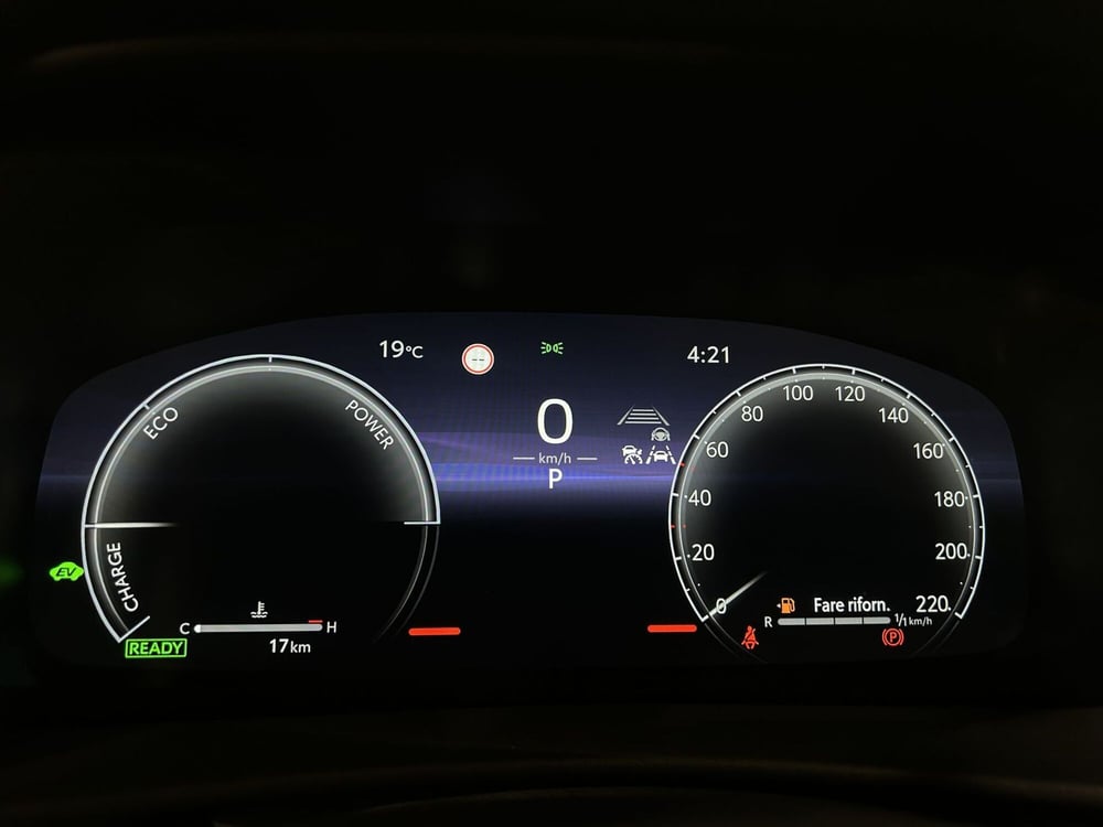 Toyota Toyota C-HR nuova a Milano (9)