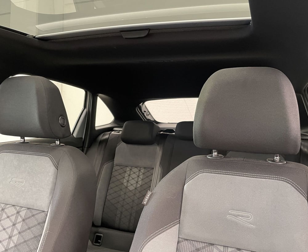 Volkswagen Taigo usata a Novara (20)