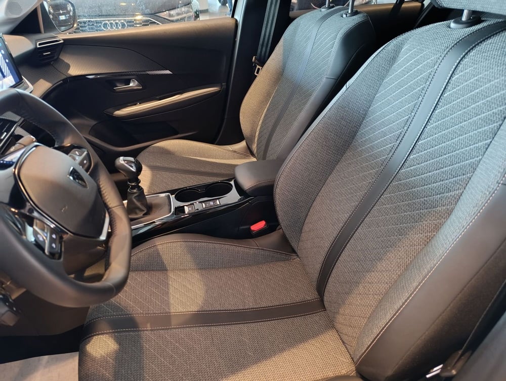 Peugeot 208 usata a Bergamo (10)
