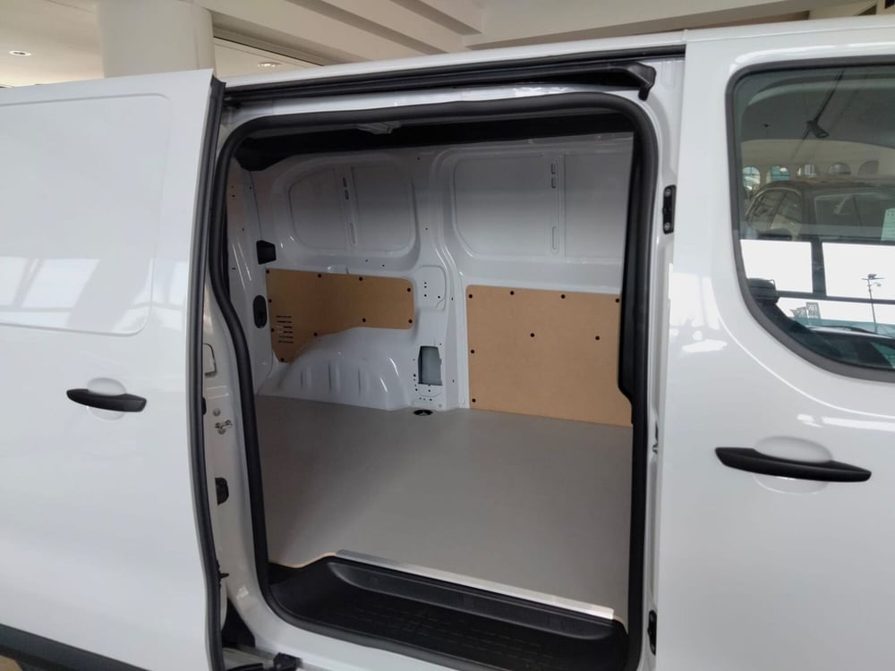 Fiat Scudo Furgone nuova a Bergamo (7)