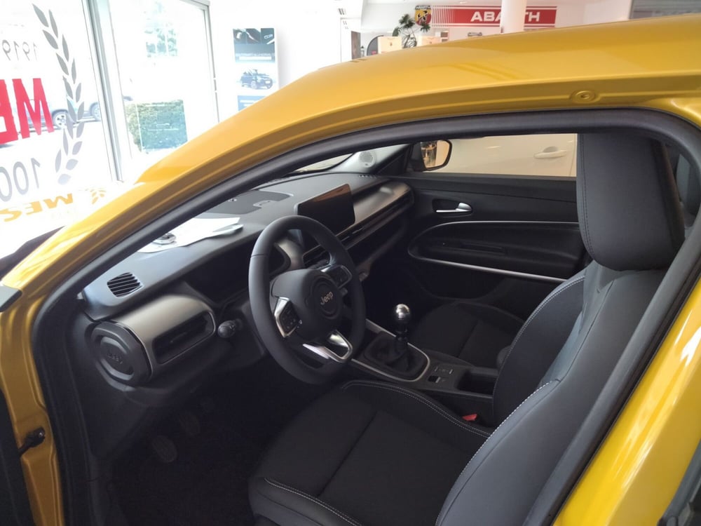 Jeep Avenger nuova a Bergamo (2)