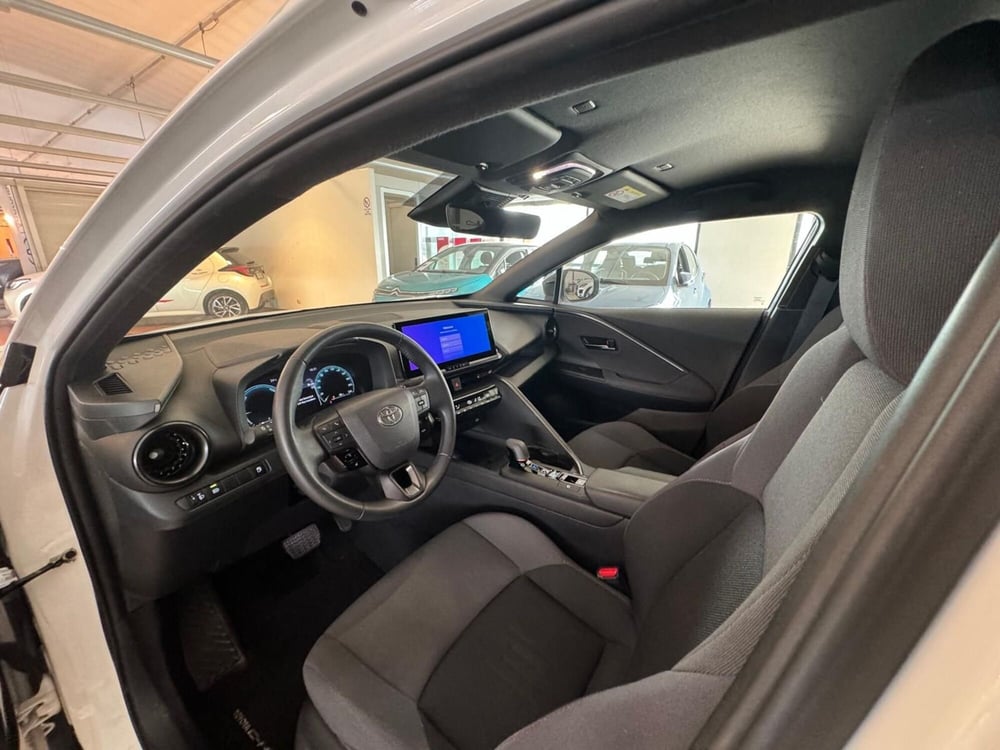 Toyota Toyota C-HR usata a Modena (13)
