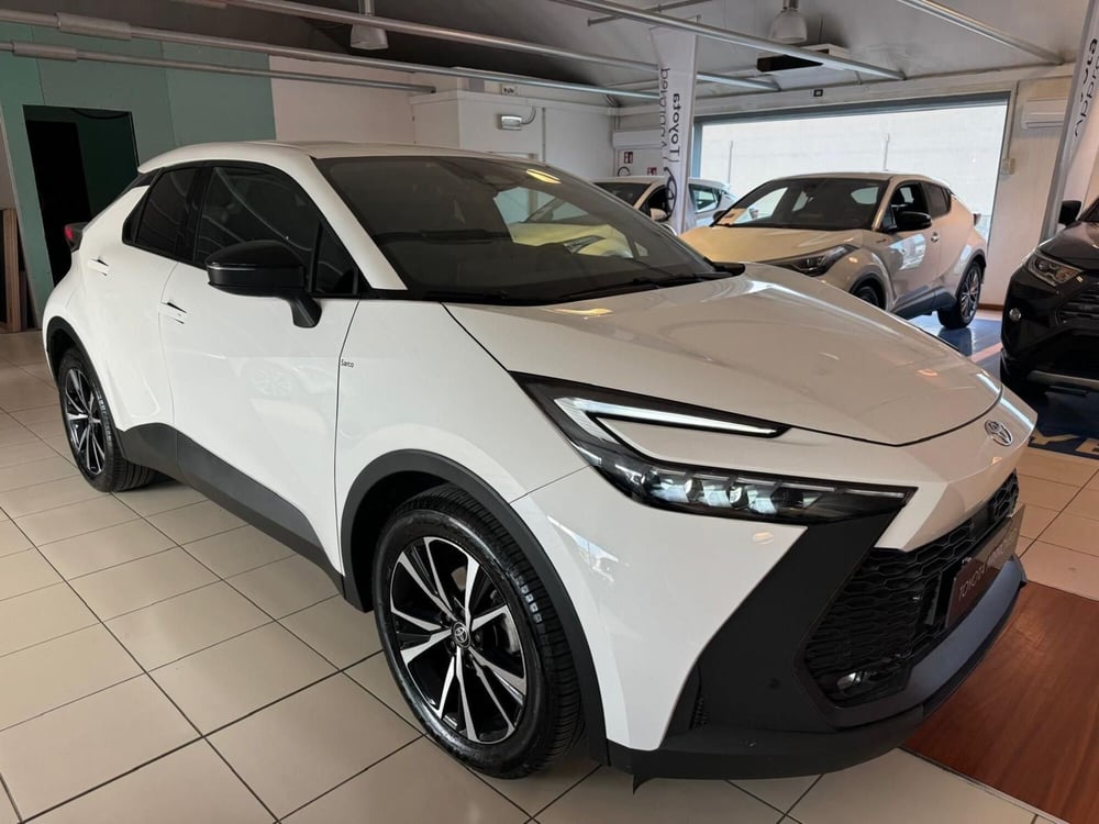 Toyota Toyota C-HR usata a Modena (4)