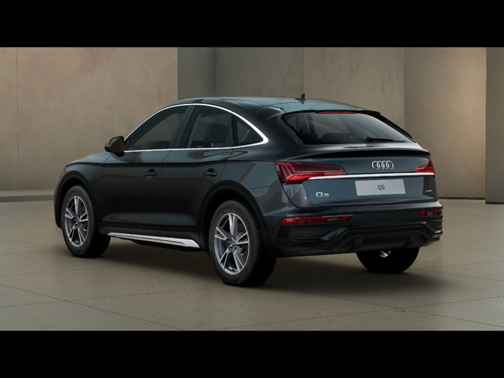 Audi Q5 Sportback nuova a Firenze (3)