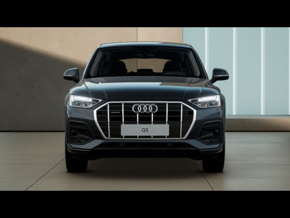 Audi Q5 Sportback nuova a Firenze (4)
